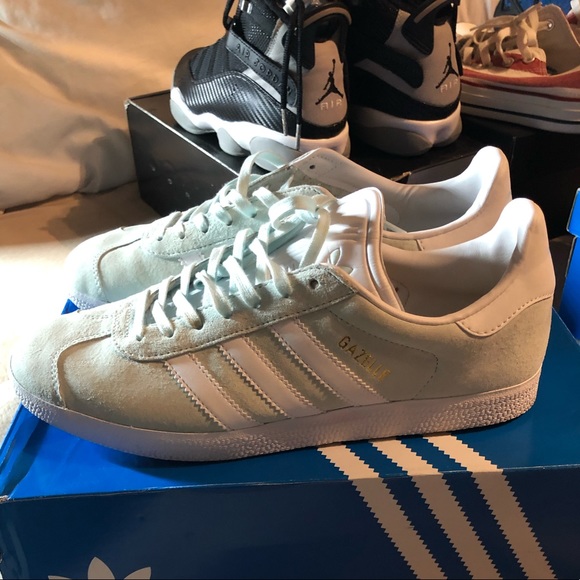 Adidas gazelle sz 8 - Picture 2 of 4